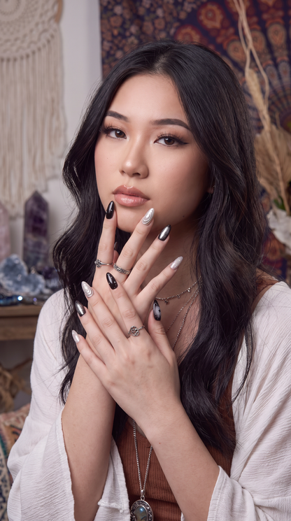 Aries Press-On Nails Gift Set With Aries Necklaces| 30pcs Reusable Zodiac Nail Set