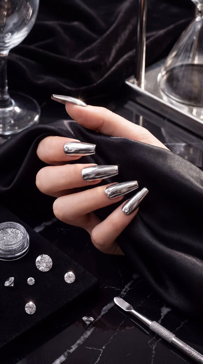 Silver Chrome Press-On Nails with Silver Necklace Gift Set | 30pcs Reusable Nail Set