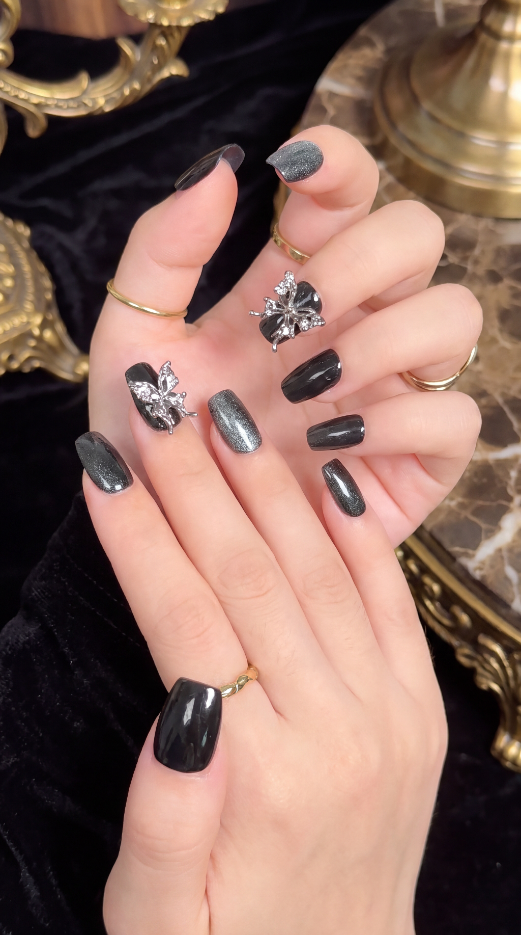Capricorn Press-On Nails Gift Set With Capricorn Necklace| 30pcs Reusable Zodiac Nail Set